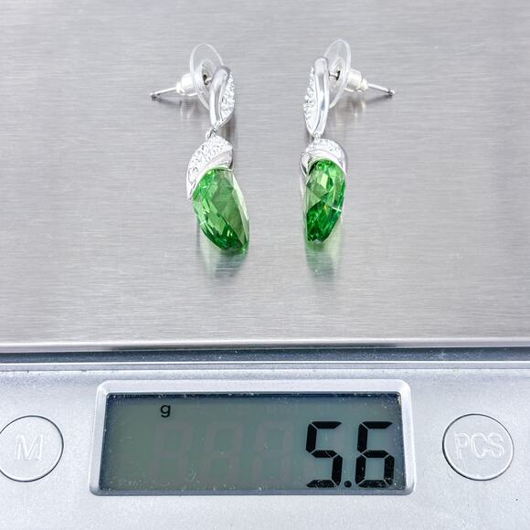 Vintage Sterling Silver Green Drop Earrings | Cubic Zirconia - Picture 6 of 8